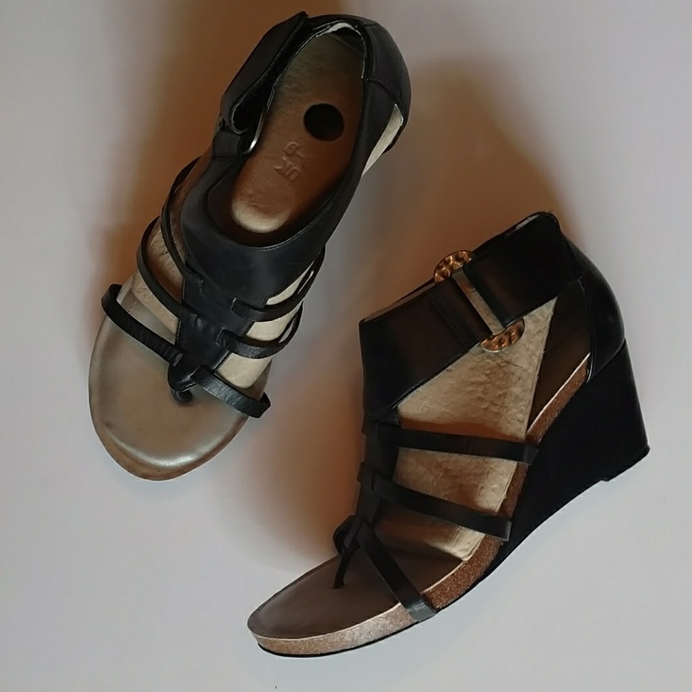 Black Leather Strappy Sandals